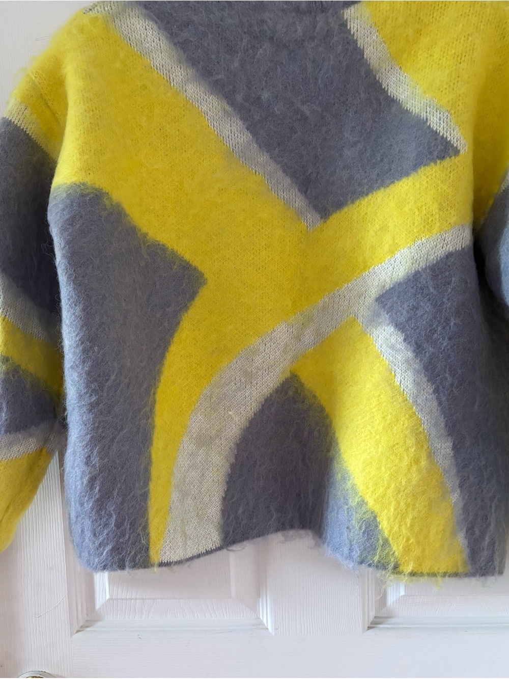 Zara Brushed Effect Patchwork Geometric Fuzzy Sweater Size Small NWT - Picture 4 of 10